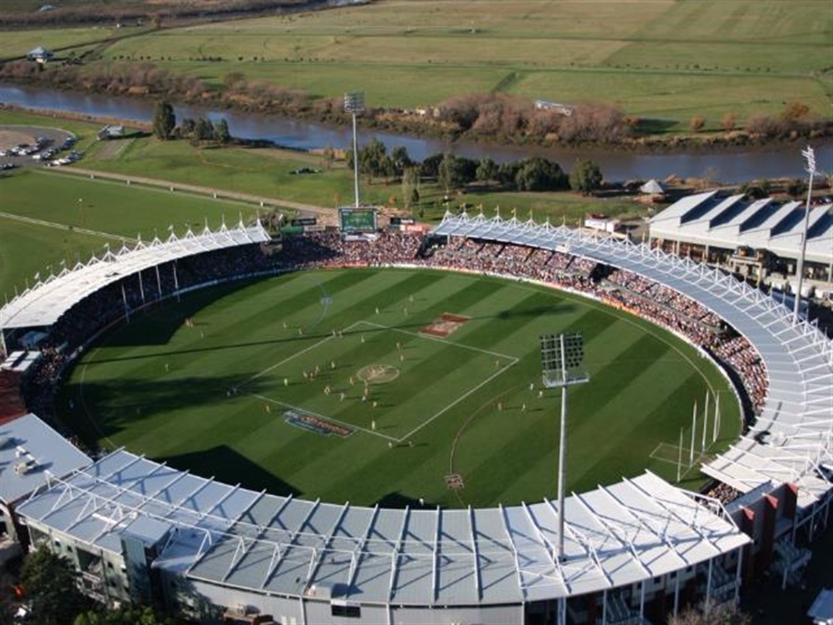 Grand final fever touches down in Launceston - City of Launceston